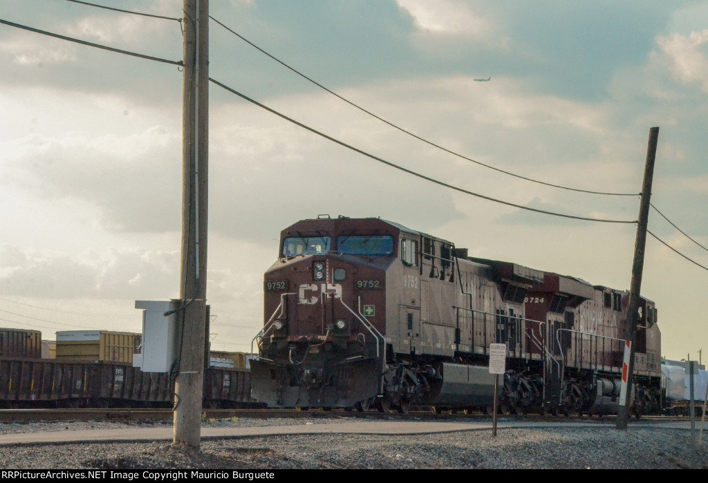 CP ES44AC & AC44CW Locomotives in the yard